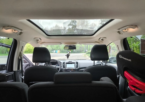 Ford S-Max cena 55900 przebieg: 264000, rok produkcji 2017 z Garwolin małe 232